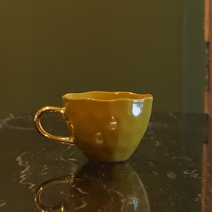 tasse à thé en porcelaine ambre et anse dorée Etxe Mia!