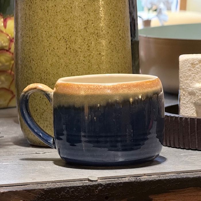 tasse en grès bleue émaillée Etxe Mia!
