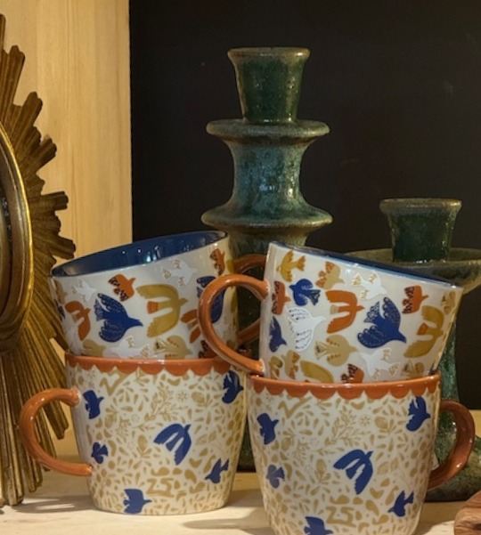 tasses en grès multicolores Etxe Mia!