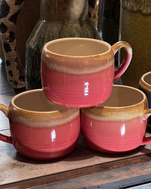 tasses en grès rouges émaillées Etxe Mia!