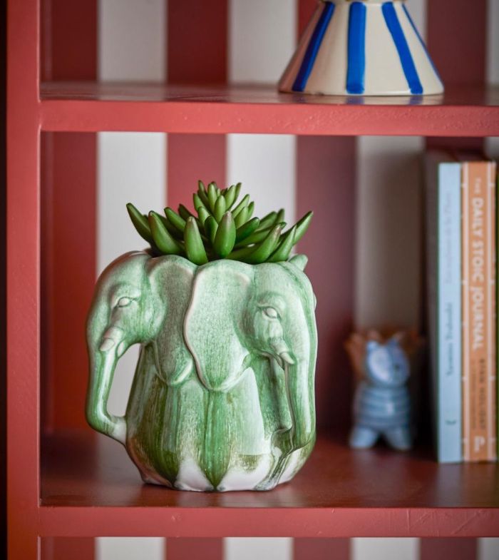 vase en grès vert et têtes d'éléphants Etxe Mia!