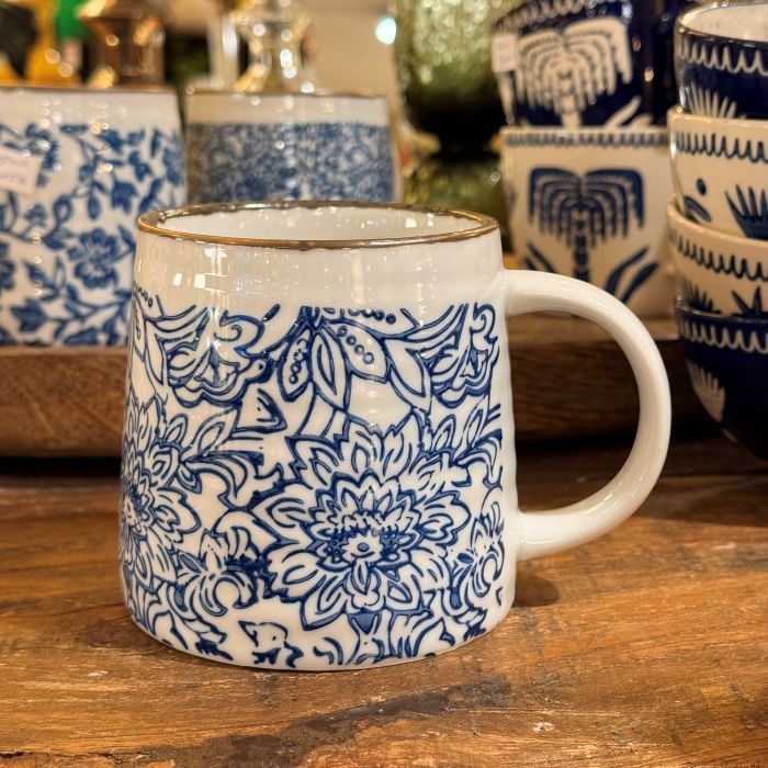 mug en grès motifs fleurs bleues Etxe Mia!