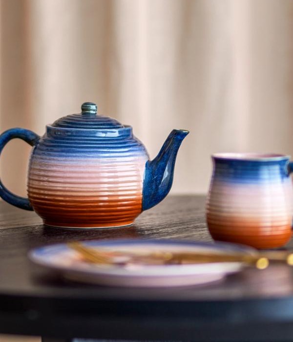 théière en grés en dégradé de rose, bleu terracotta Etxe Mia!