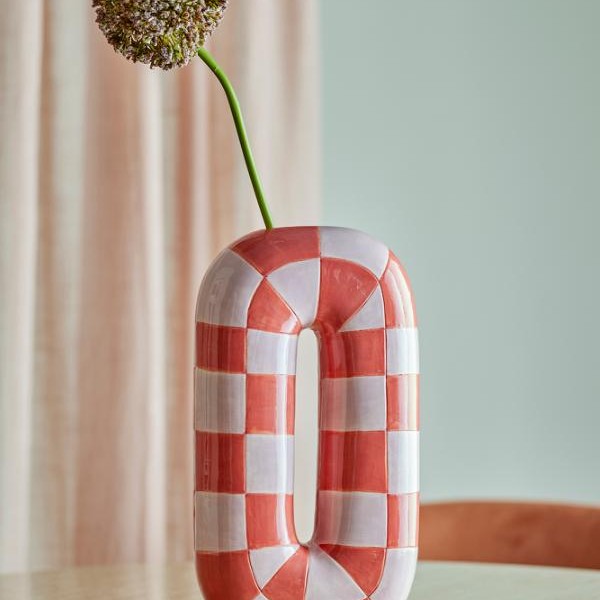 vase rose orangé en U Etxe Mia!